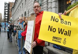 القضاء الأمريكي ينظر من جديد في قرار ترامب القاضي بحظر السفر