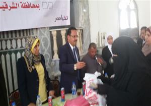 "التضامن" توزع لحومًا مُجمدة على الأسر الأولى بالرعاية ببلبيس