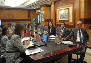 رئيس الوزراء يستعرض مع وزيرة التخطيط ملامح خطة التنمية الاقتصادية والاجتماعية