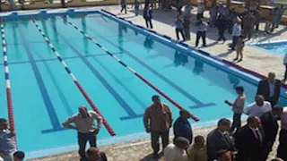 طفل يواجه شبح الغرق بالمركز الأولمبي في المعادي