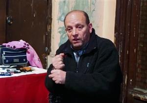 أول حلاق بالإسكندرية " لا يسمع ولا يتكلم " ويحلم بالعالمية