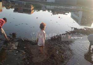 بالصور.. المجاري تحاصر قرية بالبحيرة.. ورئيسها: تبرعوا بقطعة أرض لمحطة المعالجة