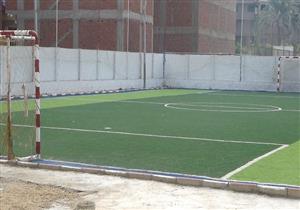 البدء في تنفيذ 7 ملاعب خماسية "اكرليك" بالمنيا