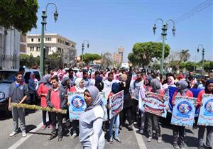 "بيت العائلة" بالمنيا ينظم مبادرة "في حب مصر" للتبرع بالدم.. (صور)