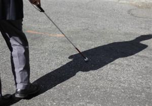 في بورسعيد.. "كفيف" يستعيد "شقته" من "براثن بلطجي"