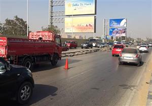 النشرة المرورية.. زحام بالطريق الدائري ومحور الثورة  -(صور)