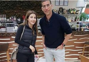 نانسي عجرم توضح سبب التقاطها صورة مع رجل أعمال إسرائيلي