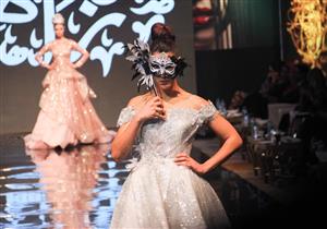 بالفيديو- تعرف على الفستان الذي اختاره سفير الأمم المتحدة لخطيبته فيinternational Fashion Award