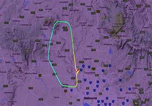 راكب "مشاكس" يحاول اقتحام غرفة القيادة في طائرة للخطوط الماليزية في استراليا