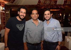 بالصور- نجوم "مسرح مصر" على مائدة إفطار أشرف عبدالباقي