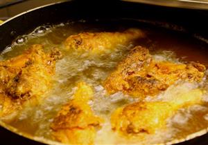 10 نصائح للاستخدام الصحي لـ "زيت القلي" في رمضان