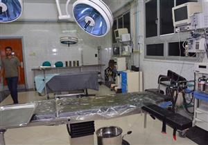 قبل العيد.. نائب رئيس جامعة الإسكندرية يتفقد مستشفى الطلبة (صور)