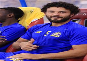 بالفيديو- غالي يشاهد تعادل النصر المثير أمام الاتفاق من على مقاعد البدلاء