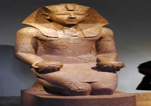 شرطة النقل تحبط تهريب تمثالين يشتبه فى أثريتهما بمحطة الإسكندرية