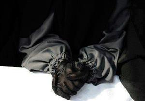 ما حكم لبس القفاز في الإحرام؟