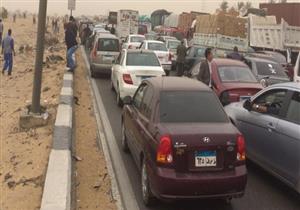 تعطل حركة المرور على طريق الإسماعيلية الصحراوي بسبب حادث تصادم