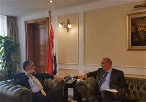 شركات قطاع الأعمال العام تبحث إقامة مشروعات مشتركة مع "تحيا مصر"