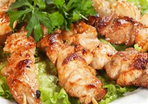 طريقة عمل "دجاج سيخ بالأعشاب" – غادة التلي