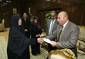 إعانة مالية لشهيدي بيّارة الصرف الصحي بقويسنا - صور