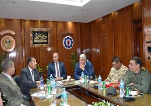 مناقشة خطط تطوير طرق السويس 2018 