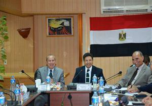 محافظ دمياط ودعدور يبحثان نقل كليات الجامعة وتطوير الميادين 