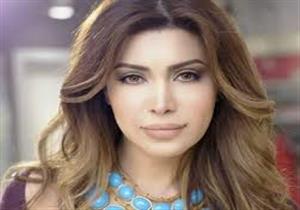 عينيك كدابين""بالفيديو- نوال الزغبي تغني مع جمهورها