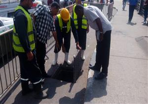 حملة لتطهير بالوعات صرف مياه الأمطار في بني سويف