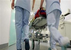 إصابة شاب بنزيف في المخ سقط من القطار بقنا 