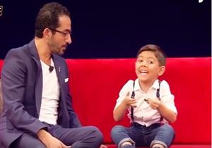 بالفيديو.. أحمد حلمي يعود لبرامج الأطفال بالنسخة العربية من "Little Big Stars"