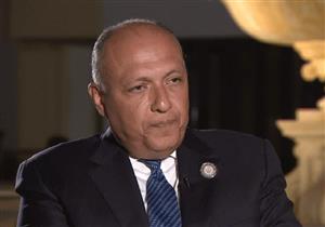 وزير الخارجية يلتقي رئيس الوزراء البحريني في مستهل زيارته للمنامة