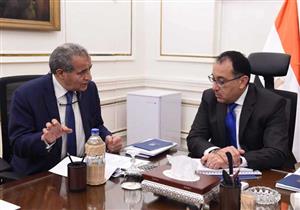 "مدبولي" يتابع مع وزير التموين الاستثمارات الأجنبية في المراكز اللوجستية 