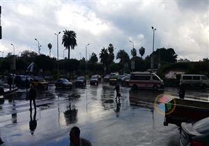 أمطار رعدية على الإسكندرية.. "نوة المكنسة" تضرب عروس المتوسط لليوم الثاني (صور)