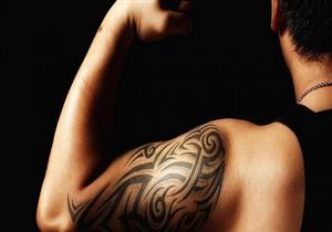 ما حكم رسم الوشم للرجال؟.. تعرف على رد أمين الفتوى