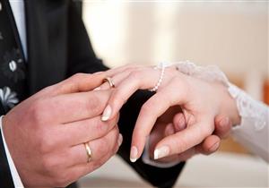 سعاد صالح : يجوز للخاطب رؤية شعر خطيبته وذراعيها وساقيها