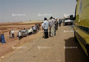 مصرع شخص وإصابة 3 إثر انقلاب سيارة ملاكي في الوادي الجديد