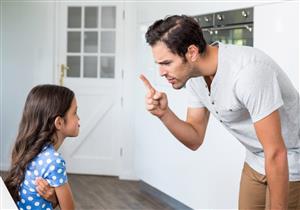 إجبار طفلك على الاعتذار يؤذيه أم يهذبه؟ 