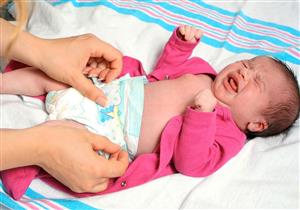 الانتفاخات والغازات عند حديثي الولادة تشير لمشكلة صحية في هذه الحالة