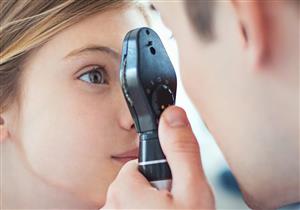 كيف يؤثر سرطان القولون على صحة العين؟