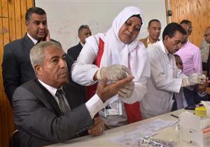 بالصور.. فحص 36 ألف مواطن في أول يومين لحملة "100 مليون صحة" بأسوان