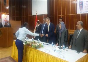 "الكهرباء" تحتفل بتخريج 56 متدربًا من دول حوض النيل والقرن الأفريقي 