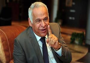 فرج عامر يطالب الحكومة بحل مشكلات المصدرين