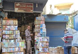 مصادرة 7800 كتاب خارجي داخل مكتبة بالهرم