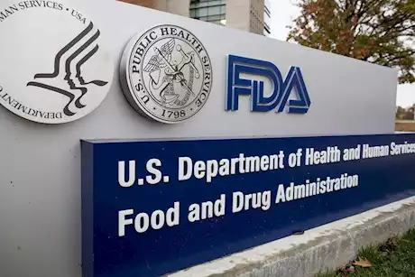 بسبب الحساسية..FDA تصنف بعض أنواع الشيكولاته والزبادي ببالغ الخطورة