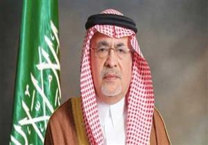 تكريم الشاعر السعودي عبدالعزيز خوجة بجائزة "باديب" 