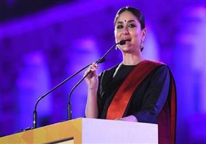 كارينا كابور.. تقضي أوقات فراغها مع طفلها "تيمور"