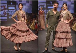 بالصور.. كارينا كابور ومالايكا أرورا وديانا بينتي أبرز نجمات  Lakme Fashion Week 2018