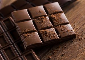 هل الشوكولاتة الداكنة ترفع ضغط الدم؟