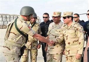 الصفحة الرسمية للرئيس السيسي تنشر صور زيارته لسيناء: "فخور بأبناء مصر الأبطال"