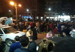 بالصور.. العشرات يتظاهرون بالإسكندرية ضد حملة إزالة عقارات مخالفة بالعجمي 