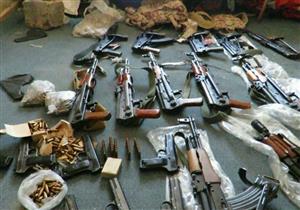 ضبط 33 سلاحاً نارياً وورشة لتصنيع الأسلحة خلال مداهمة البؤر الإجرامية بسوهاج